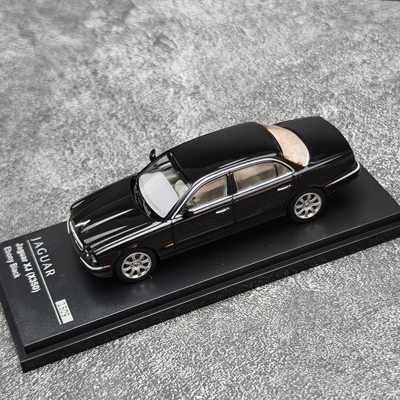 AR BOX ダイキャスト 1:64 スケール XJ6 X3 - Novelty Gifts のレビューと価格
