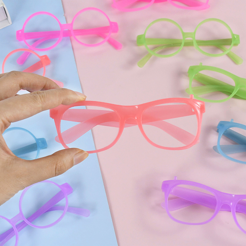1個入り 暗闇で光るネオンメガネ パーティーグッズ 発光レト - Glow In The Dark Party Glasses のレビューと価格