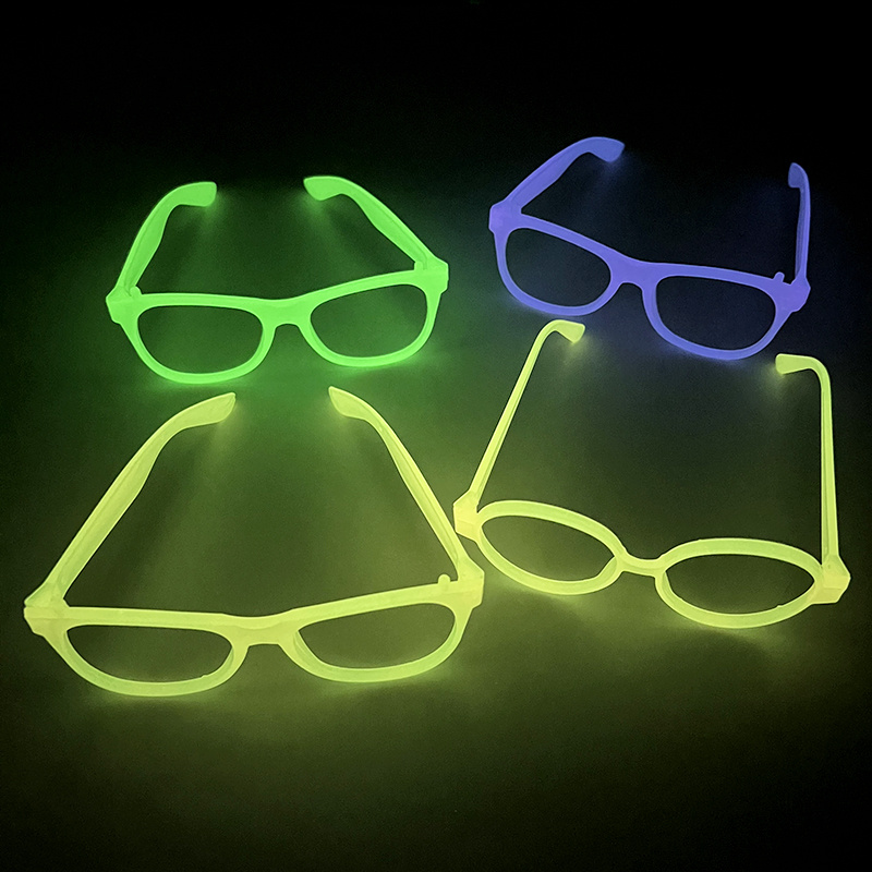 1個入り 暗闇で光るネオンメガネ パーティーグッズ 発光レト - Glow In The Dark Party Glasses のレビューと価格